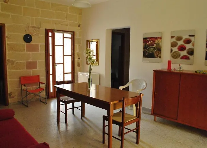 Residenza Del Sole 3* Surbo
